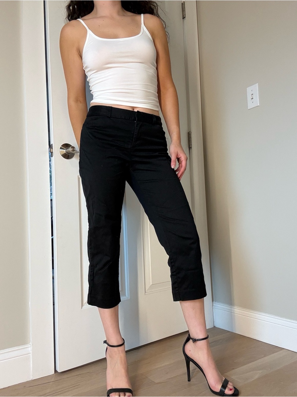 Y2K Attention Black Capri Cropped Pants 21 inseam